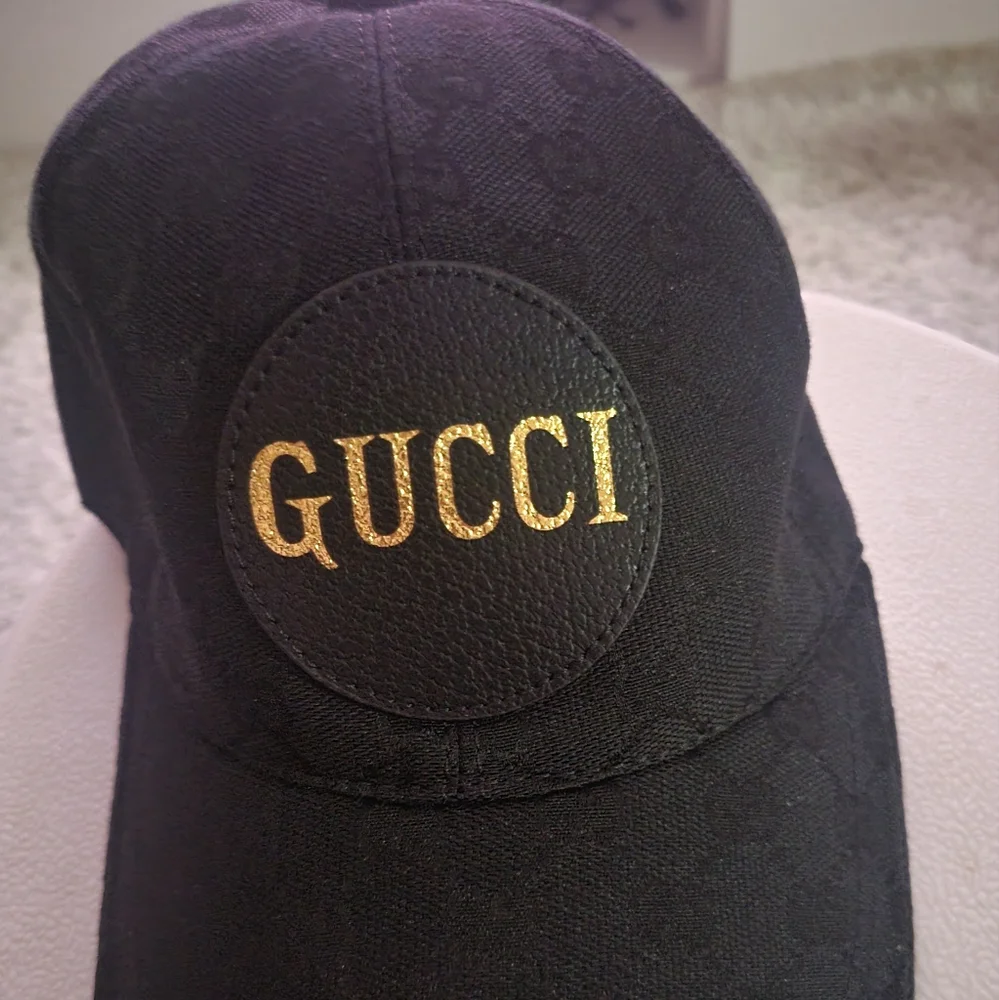 Gucci cap - Picture 1 of 3